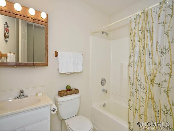 300 CHESTNUT HILL LOOP RD. - Photo 17