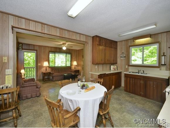 300 CHESTNUT HILL LOOP RD. - Photo 10