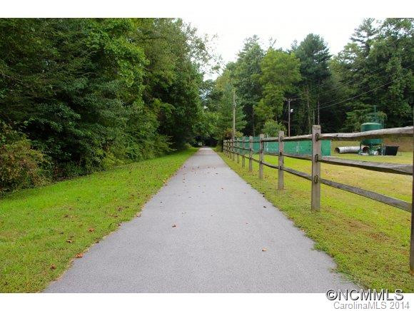 200 Fisher Road - Photo 2