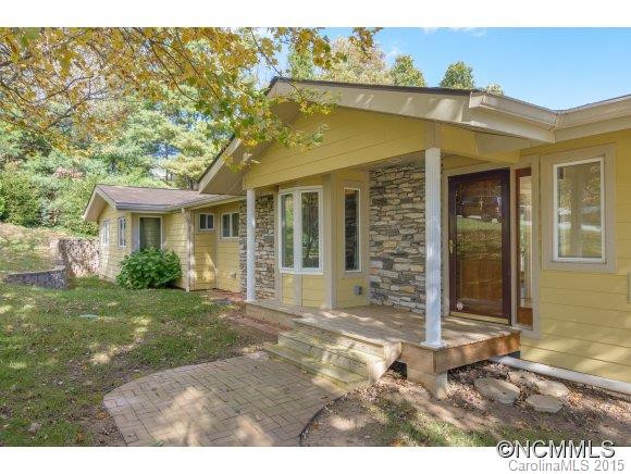 9 Crowningway Drive - Photo 2