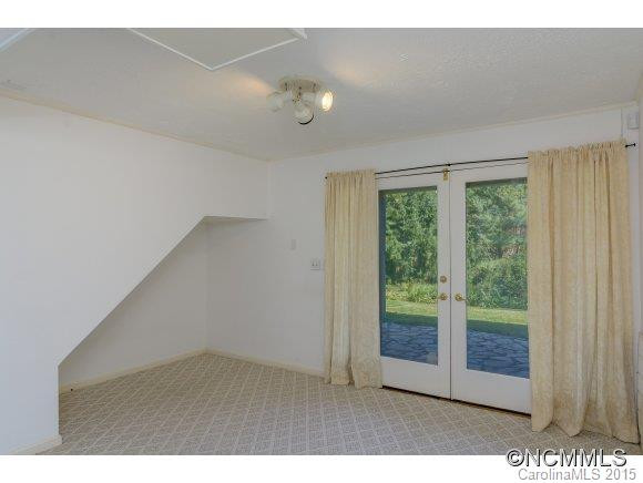 9 Crowningway Drive - Photo 15