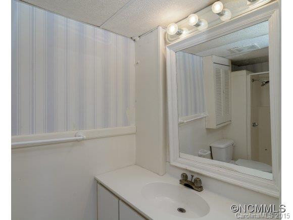 9 Crowningway Drive - Photo 16