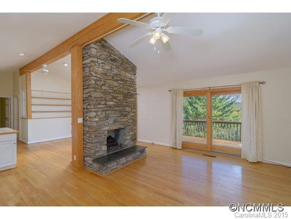 9 Crowningway Drive - Photo 3
