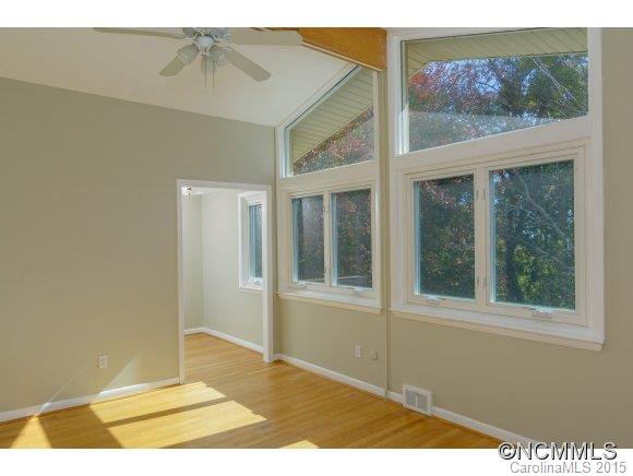 9 Crowningway Drive - Photo 6