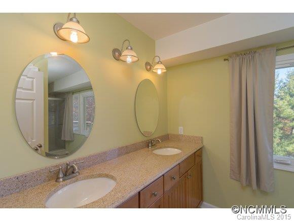 9 Crowningway Drive - Photo 10