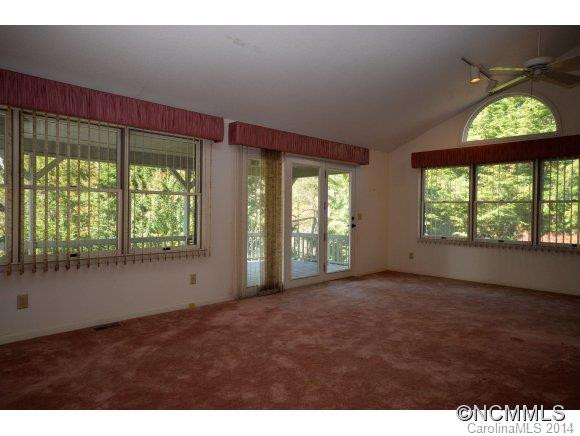 358 Mountain View Dr - Photo 5