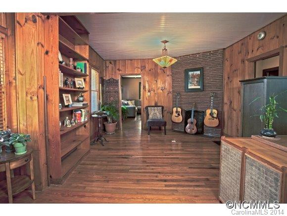 213 Monticello Road - Photo 8