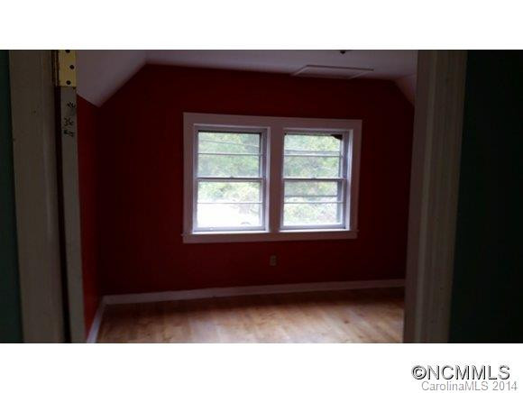 34 Old White Street - Photo 10