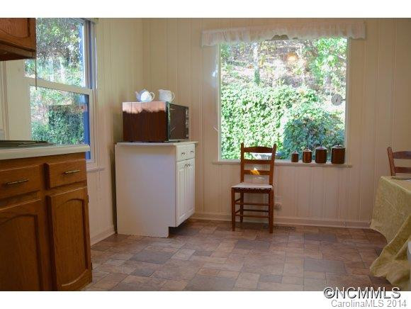 38 West Lake View Road - Photo 10