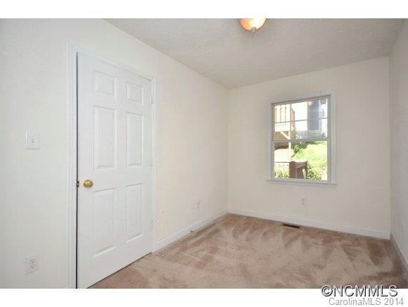 28 New Jersey Avenue - Photo 10