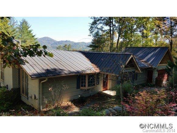4 Brookwood Dr