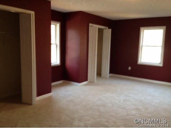 205 Highlander Dr - Photo 4