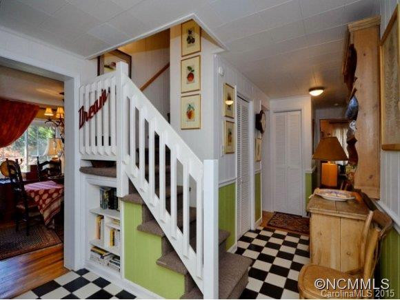 34 HEMPHILL KNOLL ROAD - Photo 12