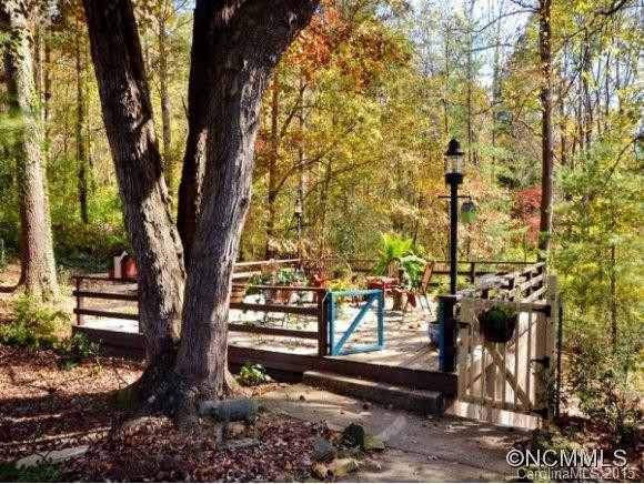 34 HEMPHILL KNOLL ROAD - Photo 16