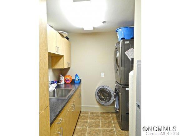 21 Battery Park Avenue #703 - Photo 12