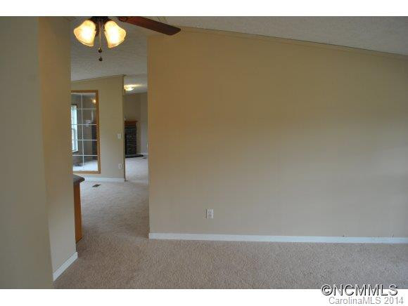 637 Johnson Drive - Photo 11