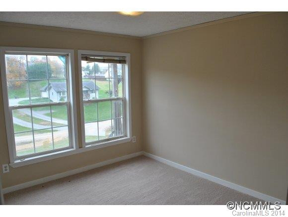 637 Johnson Drive - Photo 15