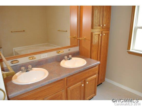 637 Johnson Drive - Photo 16