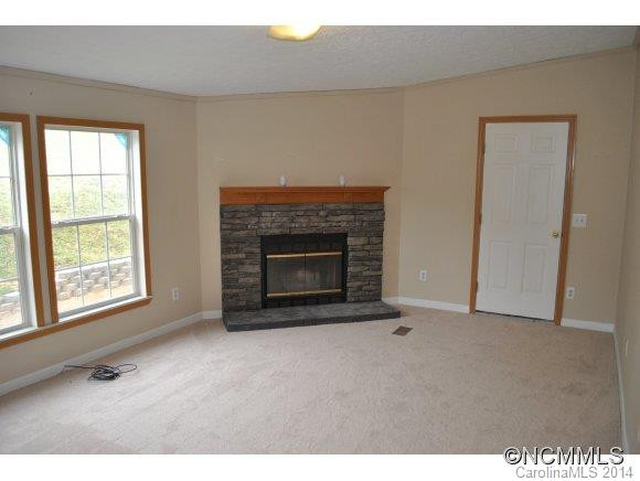 637 Johnson Drive - Photo 6