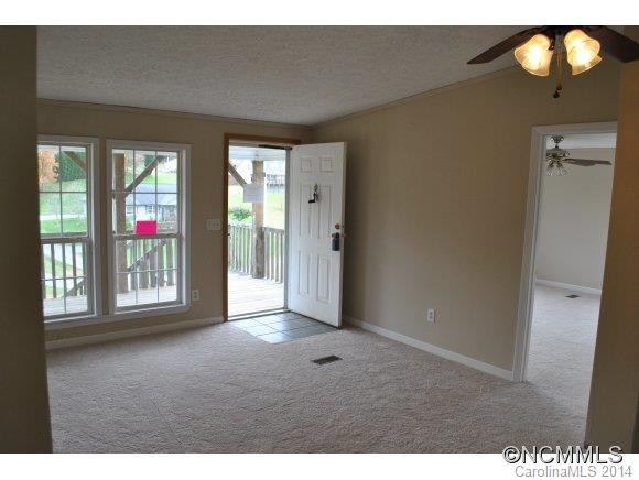 637 Johnson Drive - Photo 7