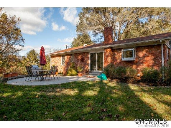 102 College Place - Photo 2