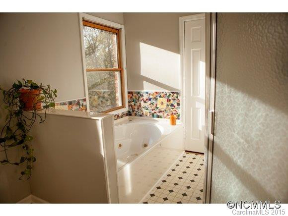 102 College Place - Photo 11