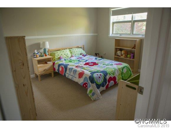 102 College Place - Photo 13