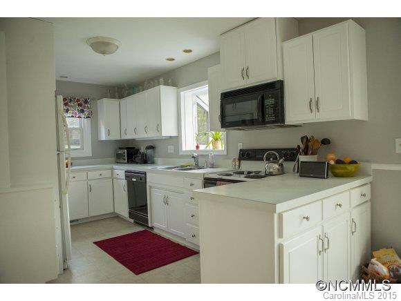 102 College Place - Photo 6