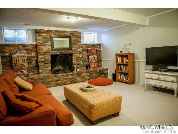 102 College Place - Photo 8