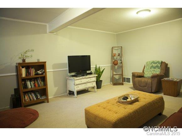102 College Place - Photo 9