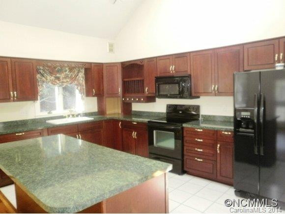 829 Eagles Nest Rd - Photo 3