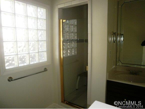 829 Eagles Nest Rd - Photo 10