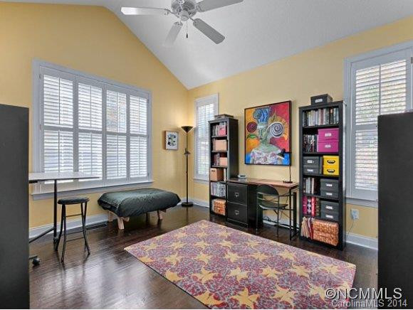102 Petunia Lane - Photo 11