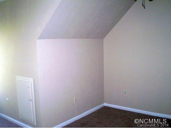 186 Sylva Heights Dr - Photo 4