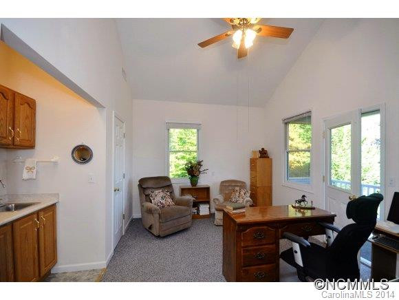 224 Eagle Point Drive - Photo 12