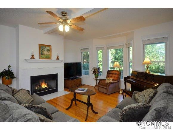 224 Eagle Point Drive - Photo 3