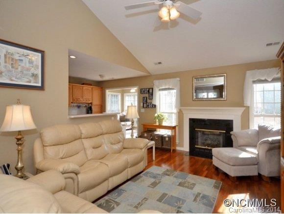 367 GLENSPRINGS DRIVE - Photo 5