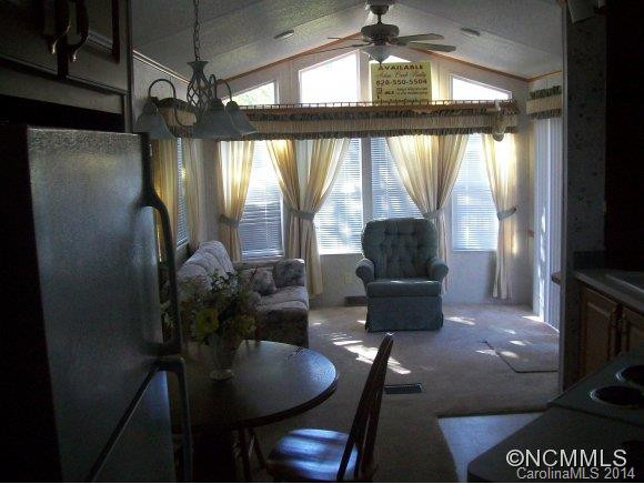 14 Valentine Dr - Photo 4