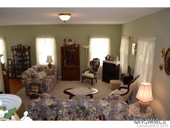 7 Warbler Drive - Photo 8