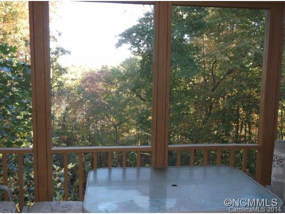 8 CAROLINE DR - Photo 19