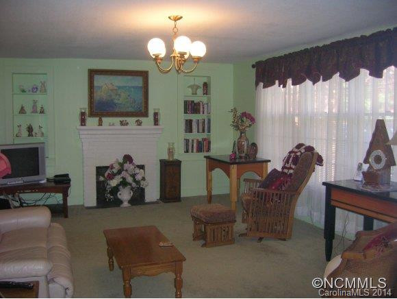 370 Bradley Road - Photo 3