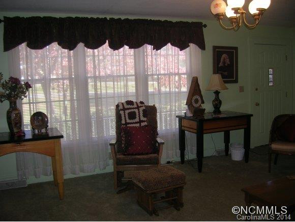 370 Bradley Road - Photo 4