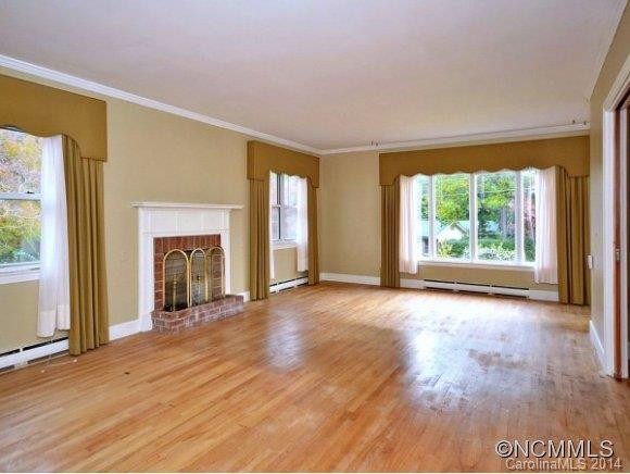 11 Clarendon Road - Photo 2