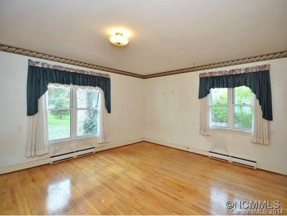 11 Clarendon Road - Photo 5