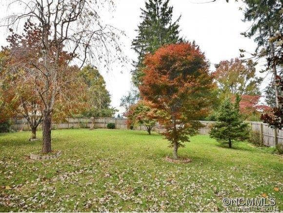 11 Clarendon Road - Photo 8