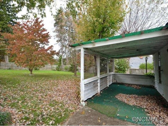 11 Clarendon Road - Photo 10