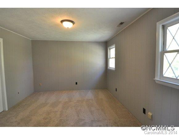 372 Blythewood Drive - Photo 11