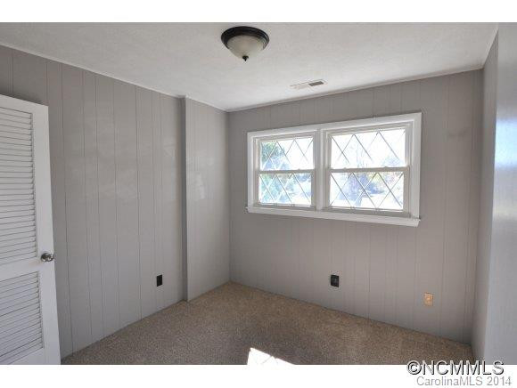 372 Blythewood Drive - Photo 13