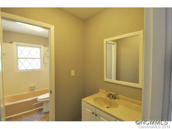 372 Blythewood Drive - Photo 14