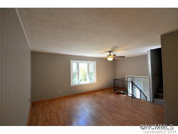 372 Blythewood Drive - Photo 3
